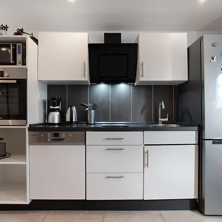 Familienfreundliche Alpakafarm Apartment Schmatzin