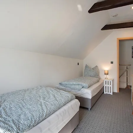 Familienfreundliche Alpakafarm Apartament Schmatzin